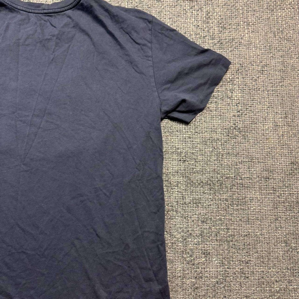 Armani Exchange Graphic T-Shirt Mens Medium Navy Blue Chenille Logo Applique - Picture 10 of 11